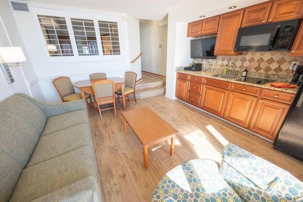 New Remodeled Direct Oceanfront Views Beach Cove Myrtle Beach Eksteriør billede